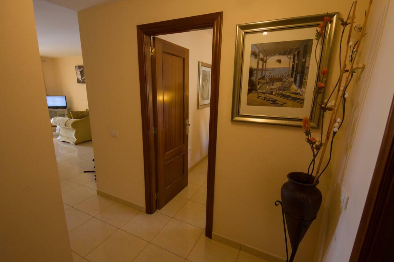 A Home From Home Palm-mar Luaran gambar
